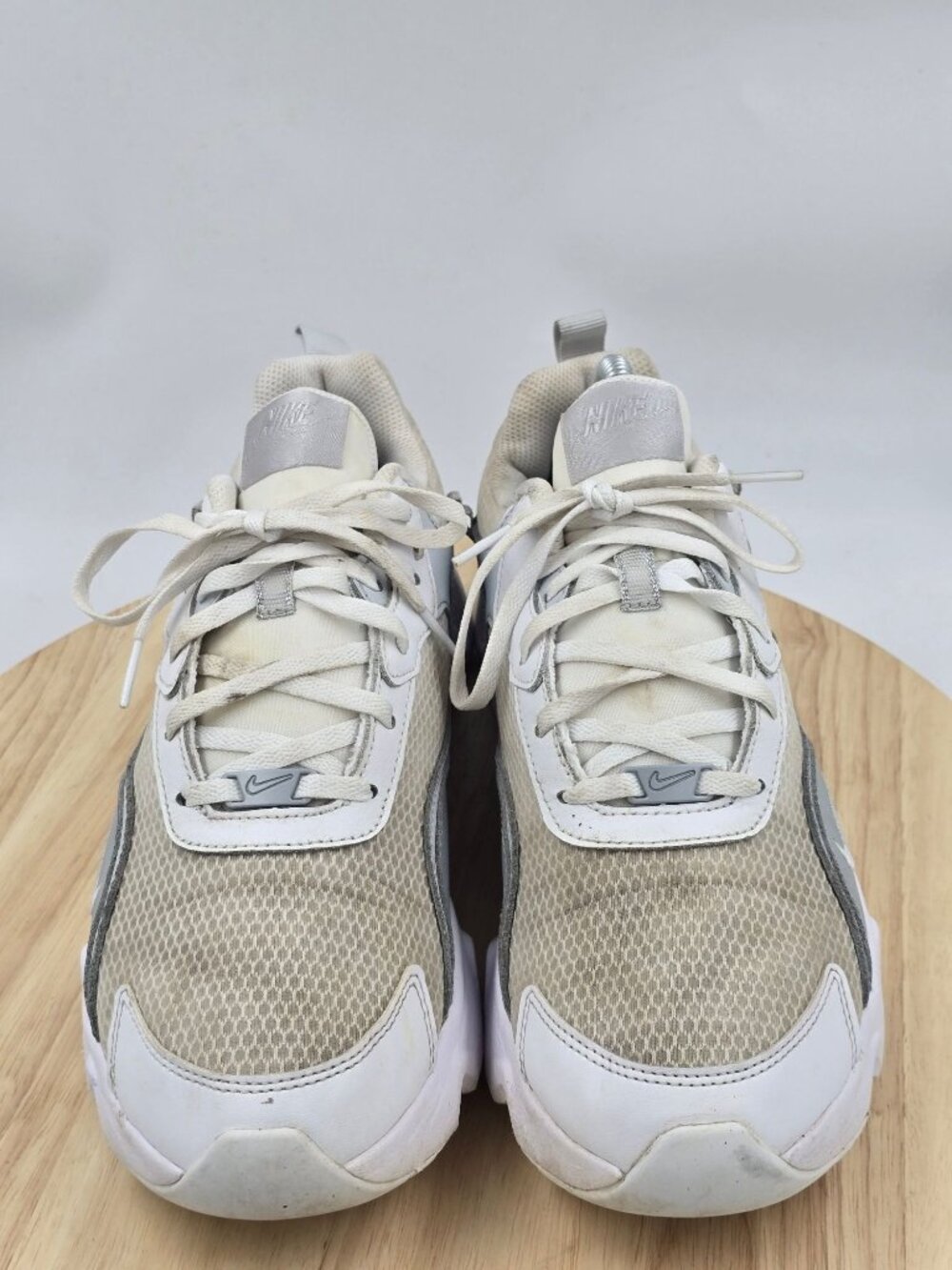 Nike Ryz 365 2 Sneaker White Metallic Platinum Womens sz 10.5 Activewear Running - Picture 3 of 8
